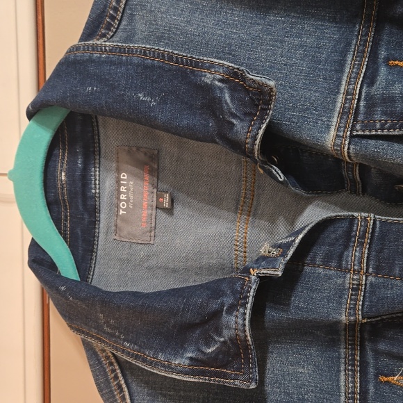 Torrid jean jacket - Picture 2 of 4
